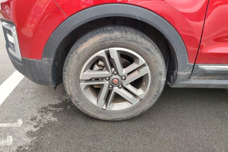 Used CHANGAN CS55 2018 1.5T Automatic Colorful Edition China V Standard Left Front Wheel Hub