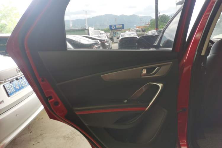 Used CHANGAN CS55 2018 1.5T Automatic Colorful Edition China V Standard Left Rear Door Interior