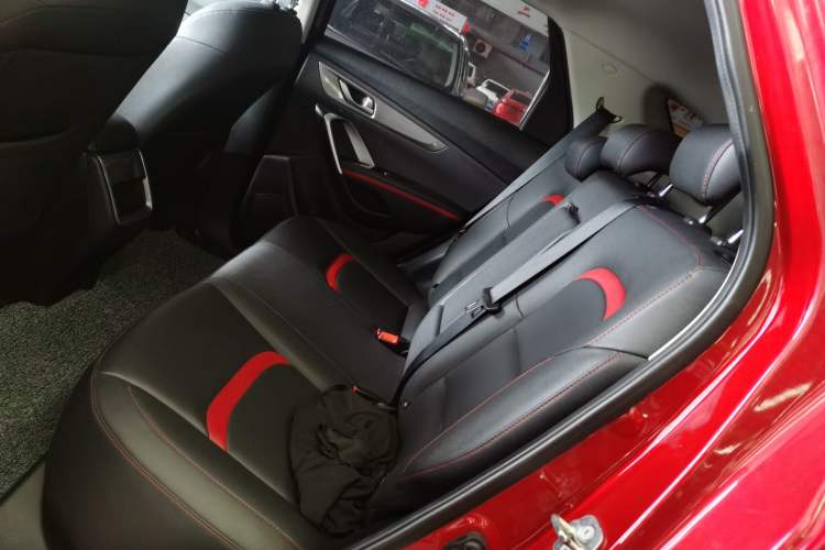 Used CHANGAN CS55 2018 1.5T Automatic Colorful Edition China V Standard Left Rear Seat