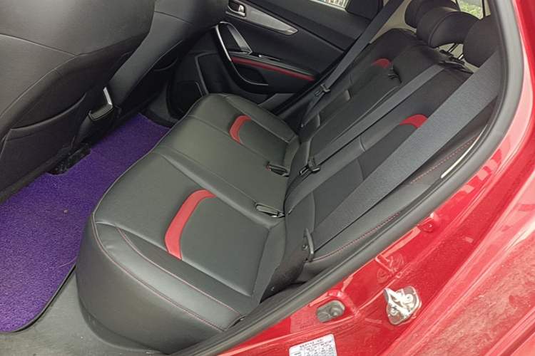 Used CHANGAN CS55 2018 1.5T Manual Colorful Model China V Standard Left Rear Seat
