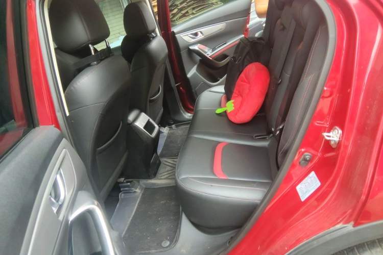 Used CHANGAN CS55 2018 1.5T Manual Colorful Model China V Standard Left Rear Seat