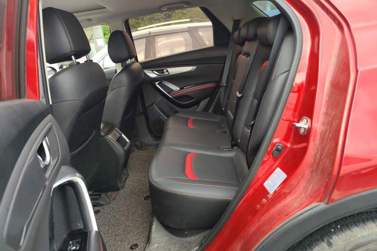 Used CHANGAN CS55 2018 1.5T Automatic Colorful Edition China V Standard Left Rear Seat