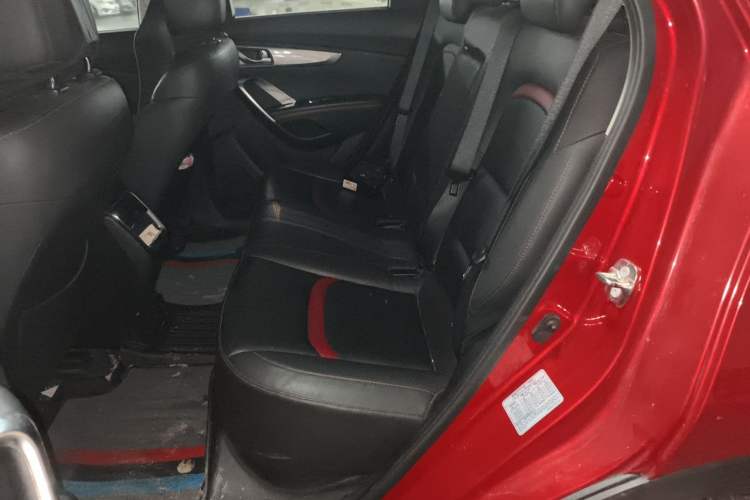 Used CHANGAN CS55 2018 1.5T Manual Colorful Model China V Standard Left Rear Seat
