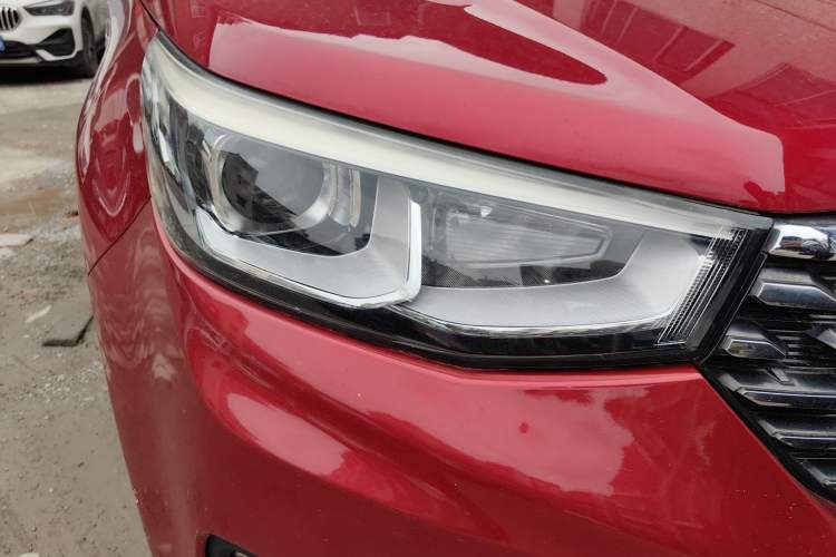 Used CHANGAN CS55 2018 1.5T Automatic Colorful Edition China V Standard Right Front Headlight