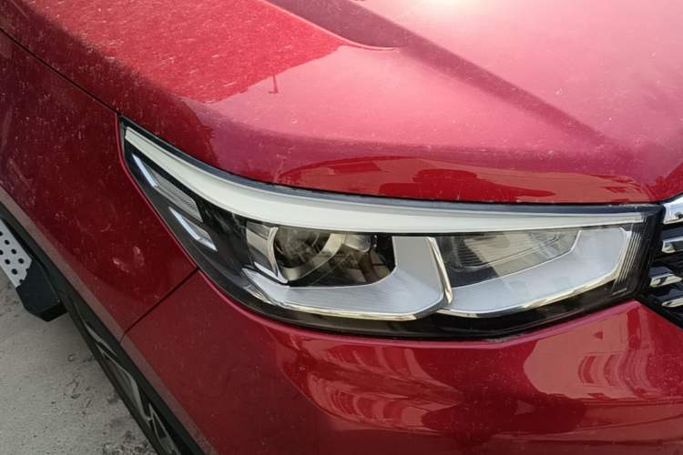 Used CHANGAN CS55 2018 1.5T Automatic Colorful Edition China V Standard Right Front Headlight