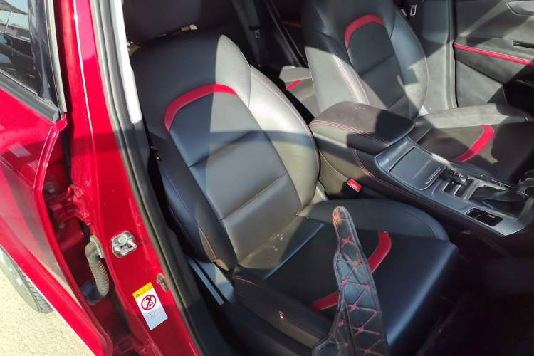 Used CHANGAN CS55 2018 1.5T Automatic Colorful Edition China V Standard Right Front Seat