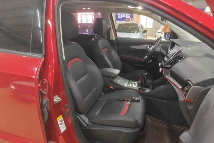Used CHANGAN CS55 2018 1.5T Manual Xuan Dong Model China V Standard Right Front Seat