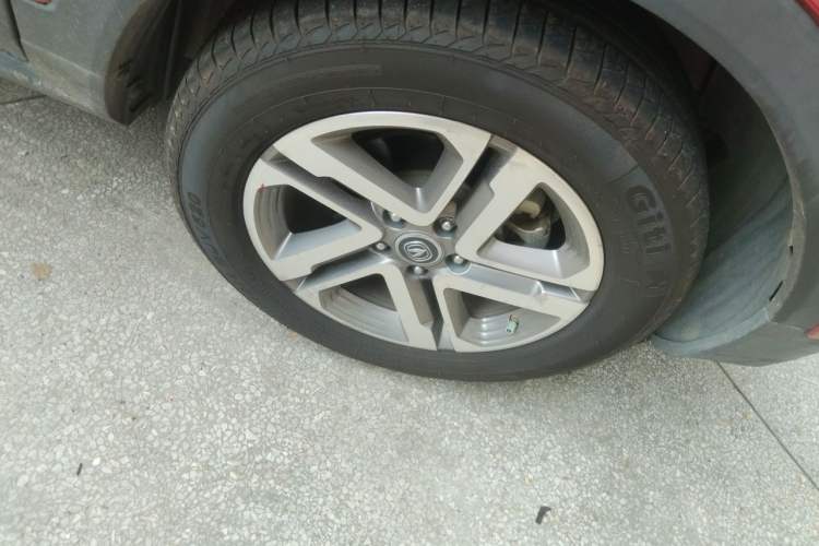 Used CHANGAN CS55 2018 1.5T Manual Colorful Model China V Standard Right Front Wheel Hub