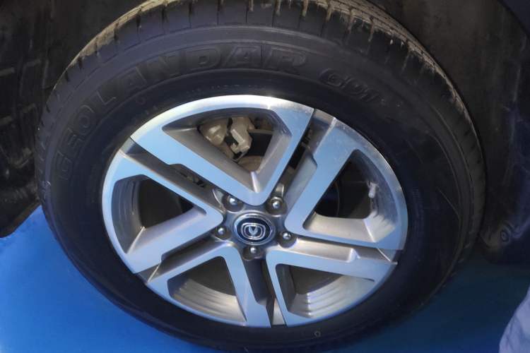 Used CHANGAN CS55 2018 1.5T Automatic Colorful Edition China V Standard Right Rear Wheel Hub