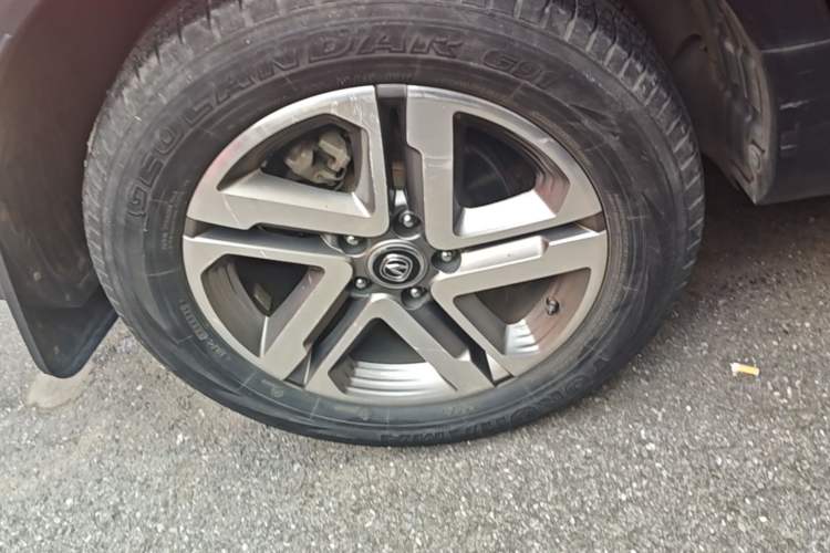 Used CHANGAN CS55 2018 1.5T Automatic Colorful Edition China V Standard Right Rear Wheel Hub