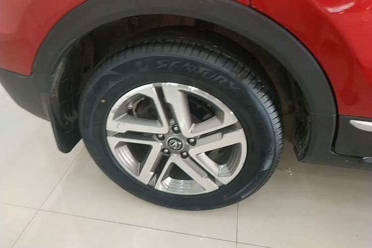 Used CHANGAN CS55 2018 1.5T Automatic Colorful Edition China V Standard Right Rear Wheel Hub