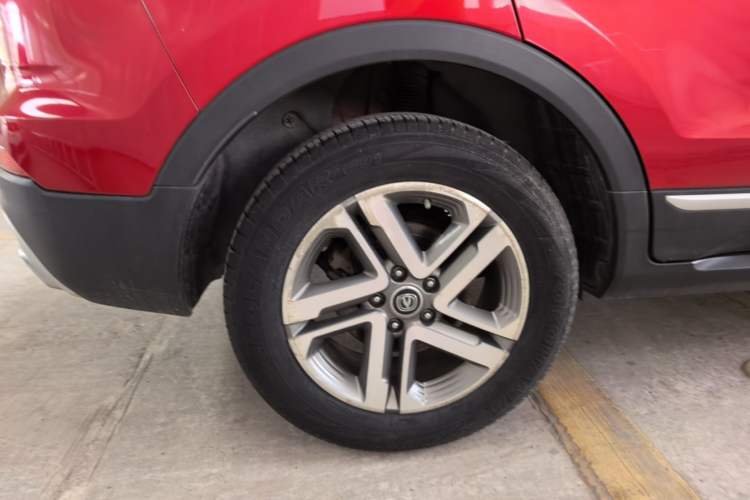 Used CHANGAN CS55 2018 1.5T Automatic Colorful Edition China V Standard Right Rear Wheel Hub