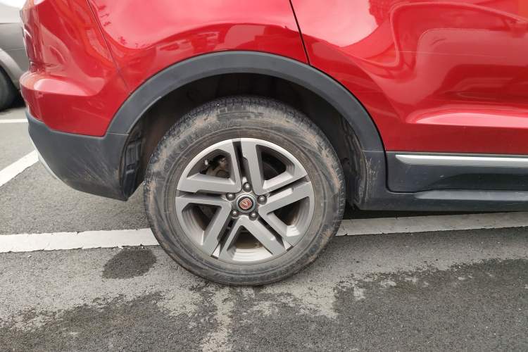 Used CHANGAN CS55 2018 1.5T Automatic Colorful Edition China V Standard Right Rear Wheel Hub