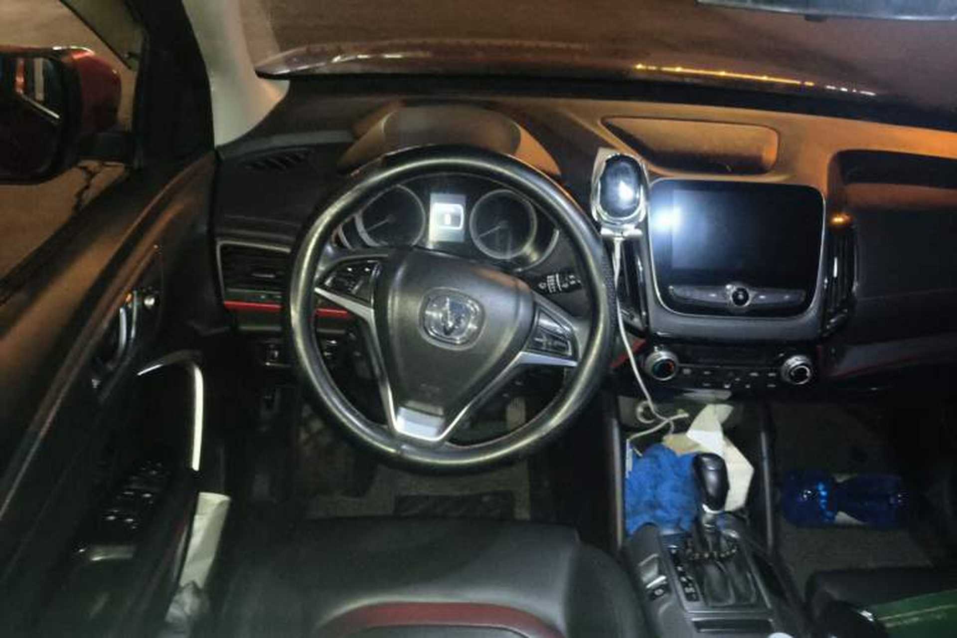 Used CHANGAN CS55 2018 1.5T Automatic Colorful Edition China V Standard Steering Wheel