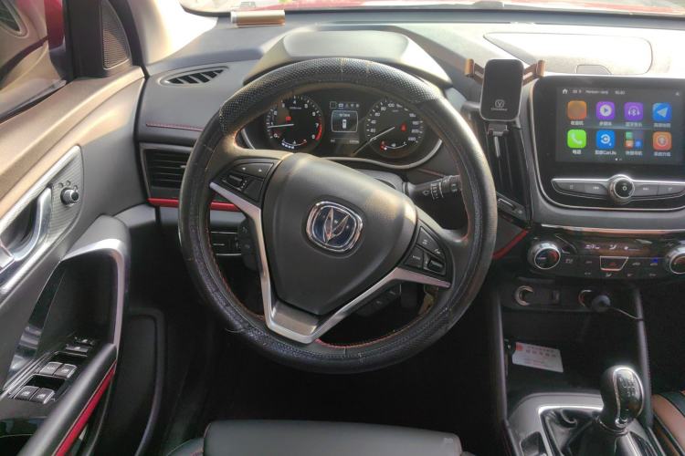 Used CHANGAN CS55 2018 1.5T Manual Colorful Model China V Standard Steering Wheel