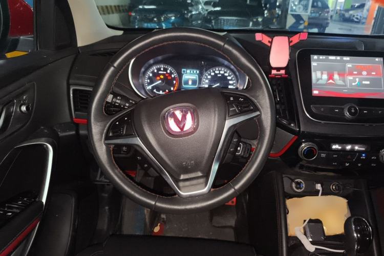 Used CHANGAN CS55 2018 1.5T Manual Colorful Model China V Standard Steering Wheel