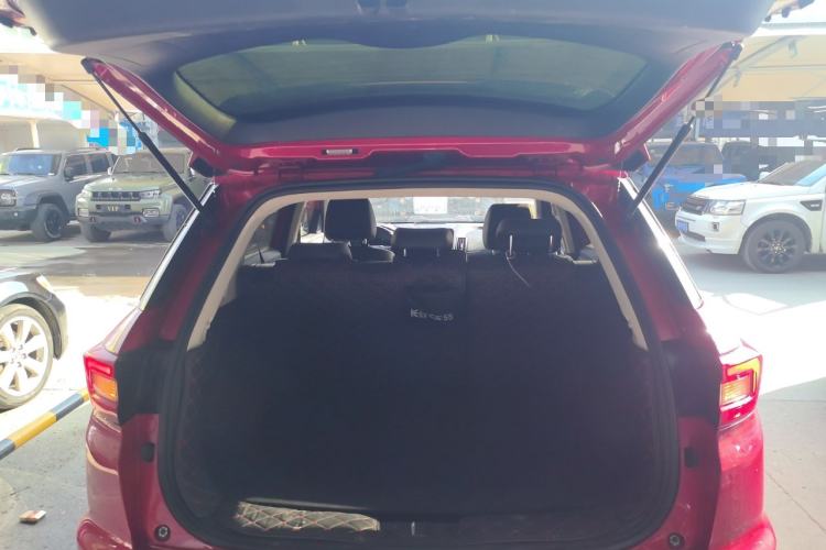 Used CHANGAN CS55 2018 1.5T Automatic Colorful Edition China V Standard Trunk