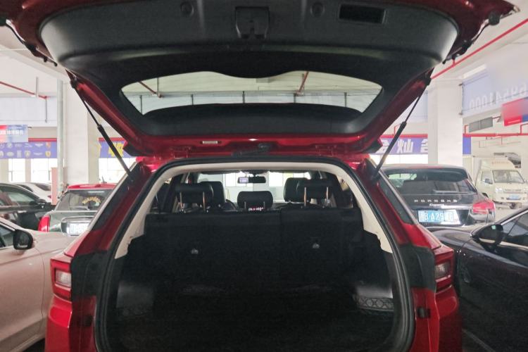 Used CHANGAN CS55 2018 1.5T Automatic Colorful Edition China V Standard Trunk