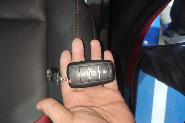 Used CHANGAN CS55 2018 1.5T Automatic Colorful Edition China V Standard Vehicle Key