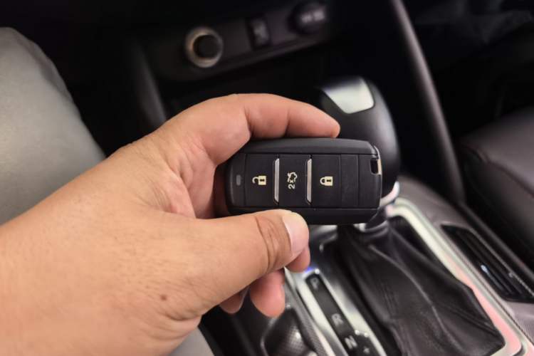 Used CHANGAN CS55 2018 1.5T Automatic Colorful Edition China V Standard Vehicle Key