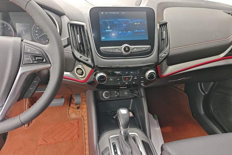 Used CHANGAN CS55 2018 1.5T Automatic Colorful Edition China V Standard Audio And AC Panel