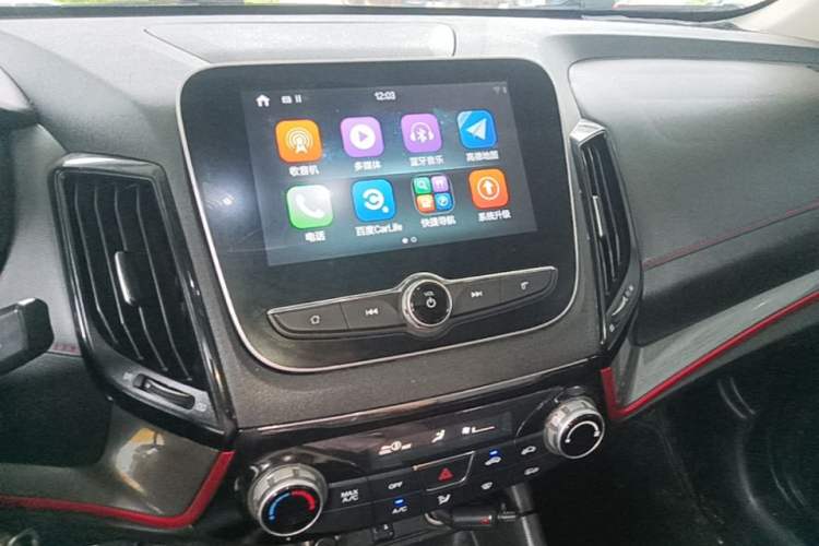 Used CHANGAN CS55 2018 1.5T Manual Colorful Model China V Standard Audio And AC Panel