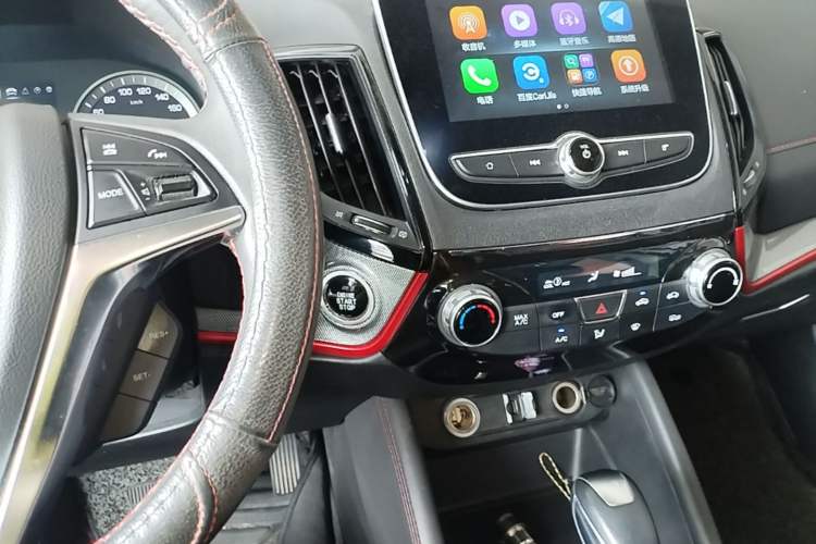 Used CHANGAN CS55 2018 1.5T Automatic Xuan Dong Model China V Standard Audio And AC Panel