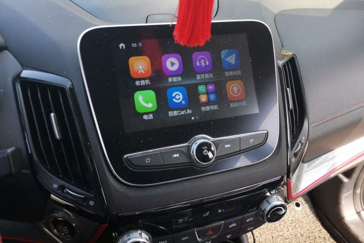 Used CHANGAN CS55 2018 1.5T Automatic Colorful Edition China V Standard Audio And AC Panel