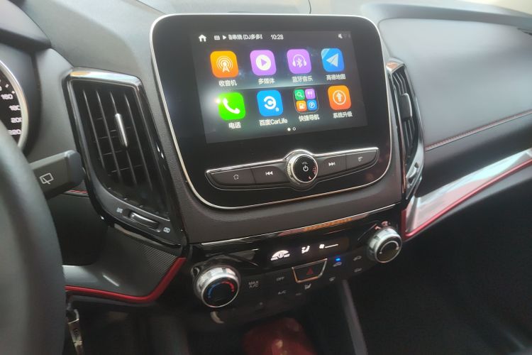 Used CHANGAN CS55 2018 1.5T Manual Colorful Model China V Standard Audio And AC Panel