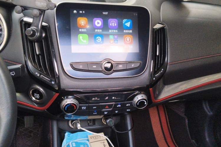 Used CHANGAN CS55 2018 1.5T Automatic Colorful Edition China V Standard Audio And AC Panel