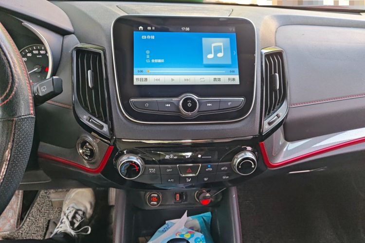 Used CHANGAN CS55 2018 1.5T Automatic Colorful Edition China V Standard Audio And AC Panel