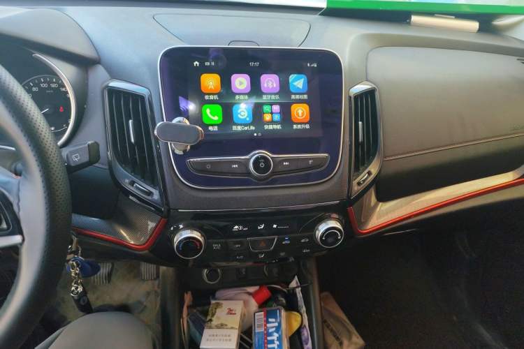 Used CHANGAN CS55 2018 1.5T Manual Colorful Model China V Standard Audio And AC Panel