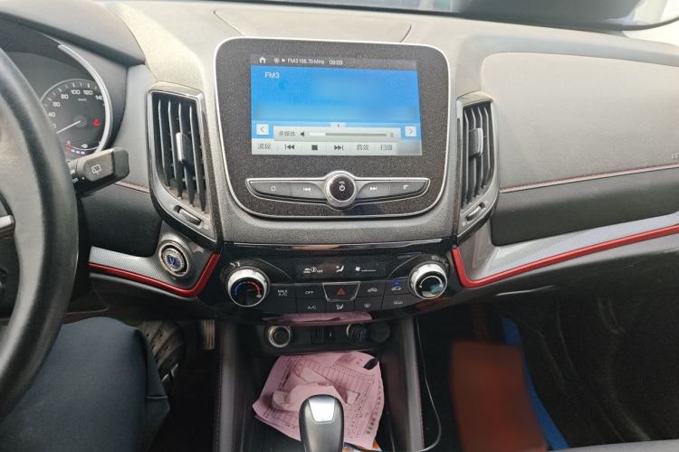 Used CHANGAN CS55 2018 1.5T Automatic Colorful Edition China V Standard Audio And AC Panel