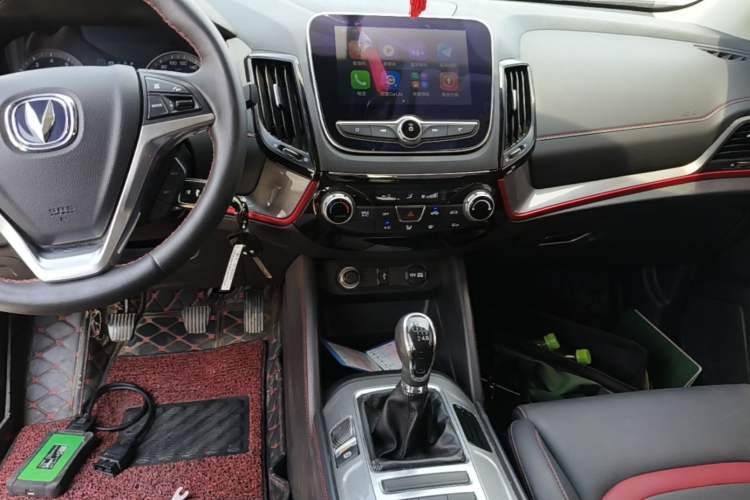 Used CHANGAN CS55 2018 1.5T Manual Colorful Model China V Standard Audio And AC Panel