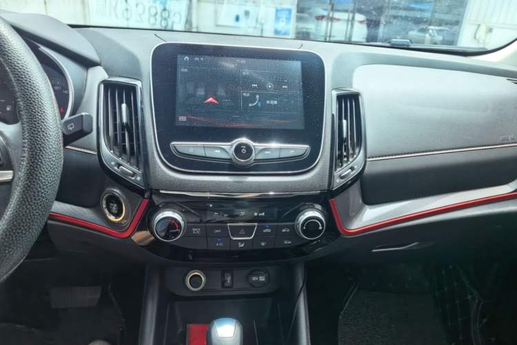 Used CHANGAN CS55 2018 1.5T Automatic Xuan Dong Model China V Standard Audio And AC Panel