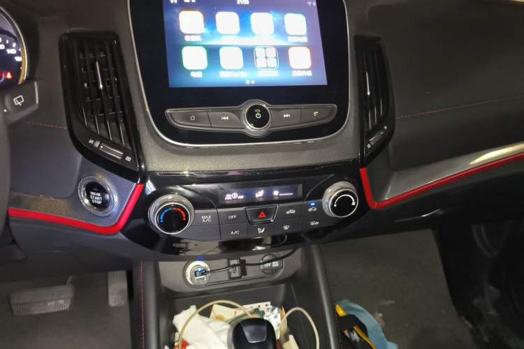 Used CHANGAN CS55 2018 1.5T Automatic Colorful Edition China V Standard Audio And AC Panel