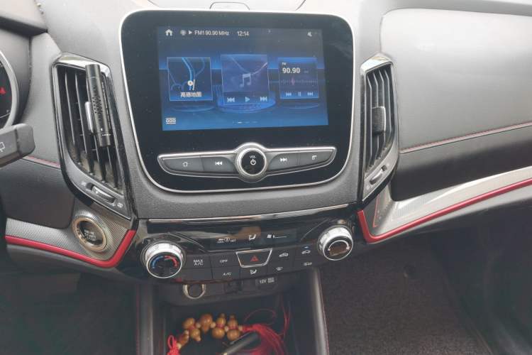 Used CHANGAN CS55 2018 1.5T Automatic Colorful Edition China V Standard Audio And AC Panel