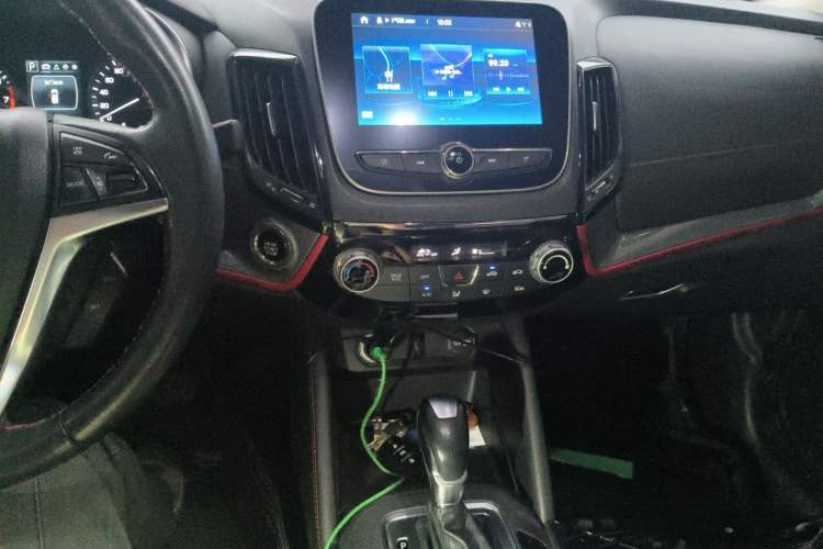 Used CHANGAN CS55 2018 1.5T Automatic Colorful Edition China V Standard Audio And AC Panel