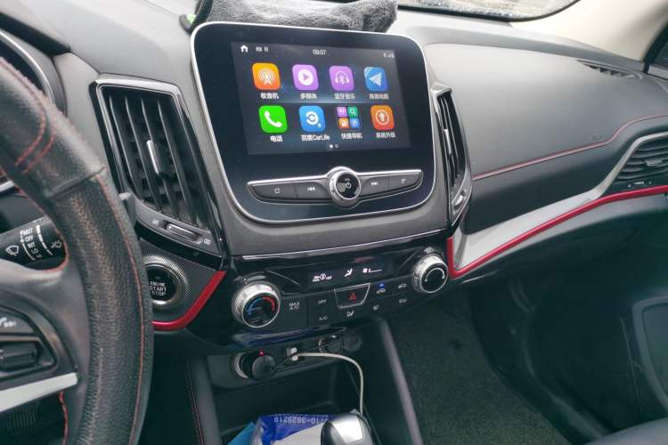 Used CHANGAN CS55 2018 1.5T Automatic Colorful Edition China V Standard Audio And AC Panel