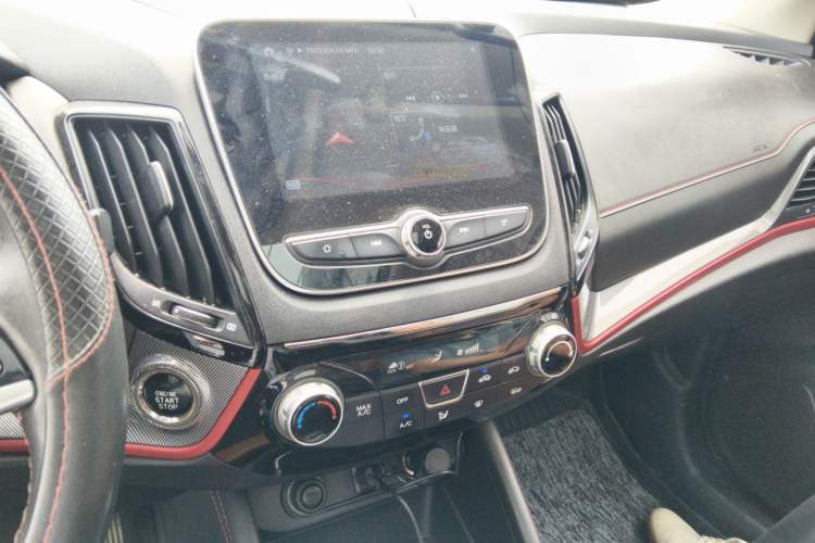 Used CHANGAN CS55 2018 1.5T Automatic Colorful Edition China V Standard Audio And AC Panel