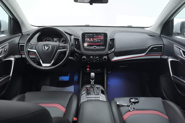 Used CHANGAN CS55 2018 1.5T Automatic Colorful Edition China V Standard Center Console