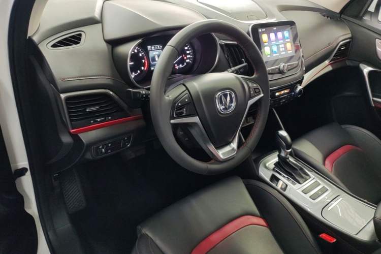Used CHANGAN CS55 2018 1.5T Automatic Colorful Edition China V Standard Center Console