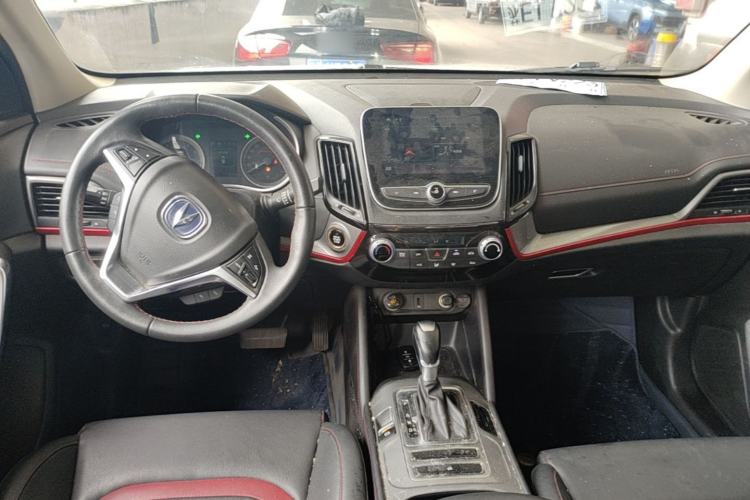 Used CHANGAN CS55 2018 1.5T Automatic Colorful Edition China V Standard Center Console