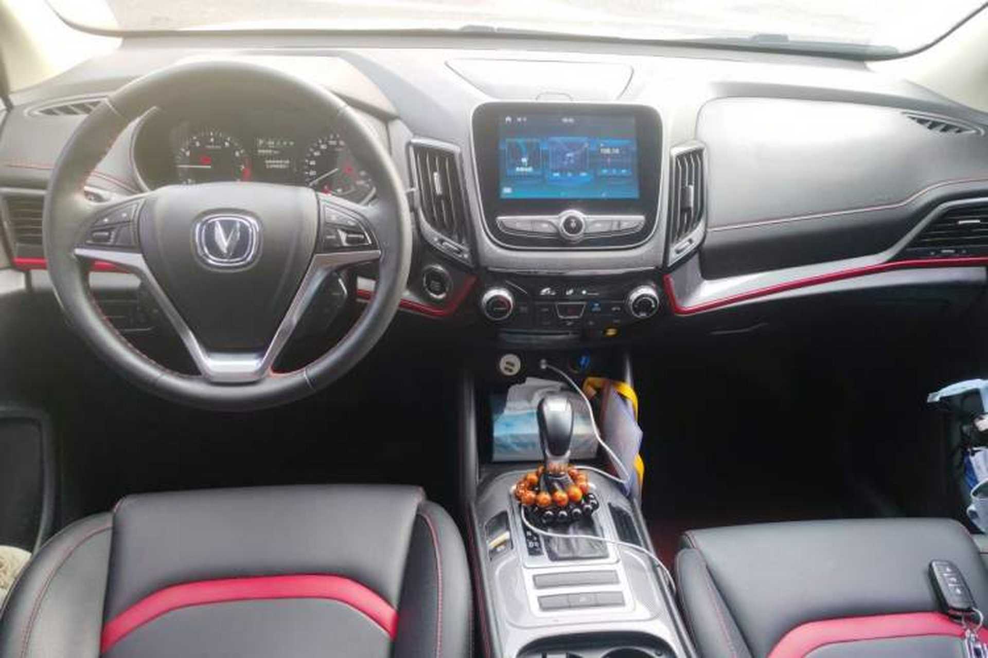 Used CHANGAN CS55 2018 1.5T Automatic Colorful Edition China V Standard Center Console
