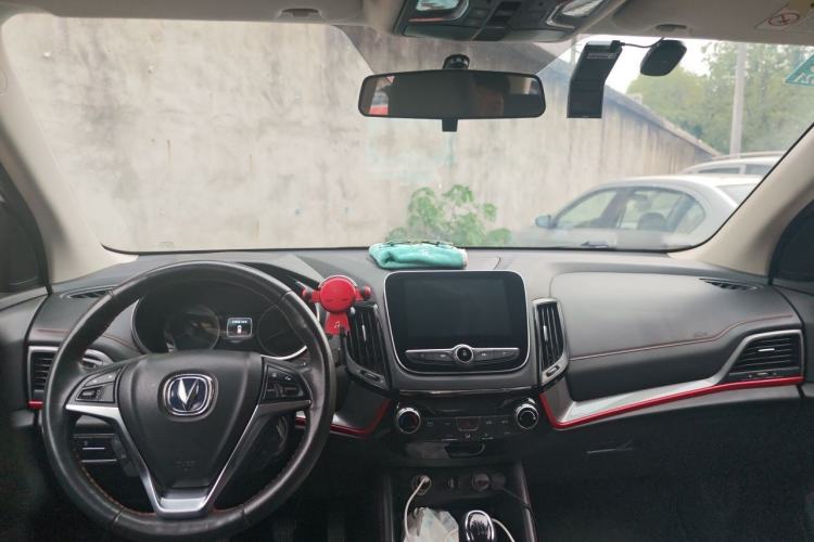 Used CHANGAN CS55 2018 1.5T Manual Colorful Model China V Standard Center Console