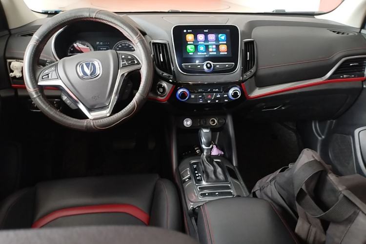 Used CHANGAN CS55 2018 1.5T Automatic Xuan Dong Model China V Standard Center Console