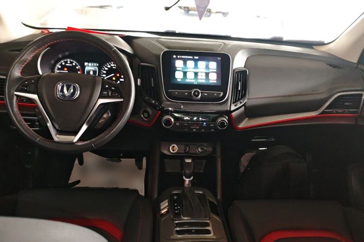 Used CHANGAN CS55 2018 1.5T Automatic Colorful Edition China V Standard Center Console