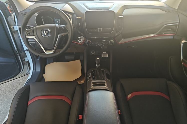Used CHANGAN CS55 2018 1.5T Automatic Colorful Edition China V Standard Center Console