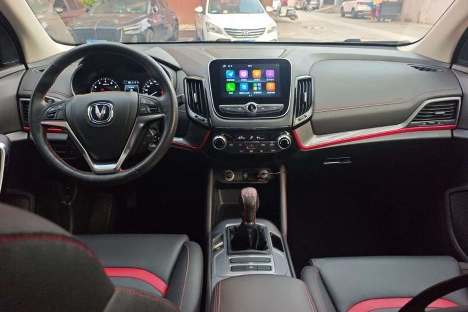 Used CHANGAN CS55 2018 1.5T Manual Colorful Model China V Standard Center Console