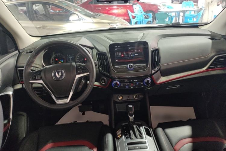 Used CHANGAN CS55 2018 1.5T Automatic Colorful Edition China V Standard Center Console